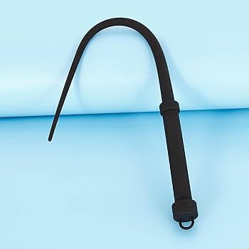 値下げ！！本革　一本鞭 全長およそ195cm Amazon.co.jp: Lucky Star 鞭 乗馬鞭 ムチ 一本鞭 ゴム製の馬の